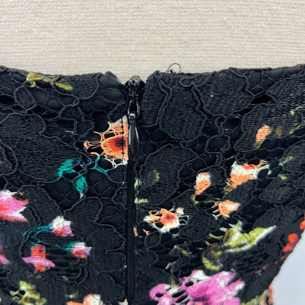 Guess Trumpet Dress Black Multicolor Floral Lace Sz 6 Y2K Romantic Whimsy - Picture 8 of 16
